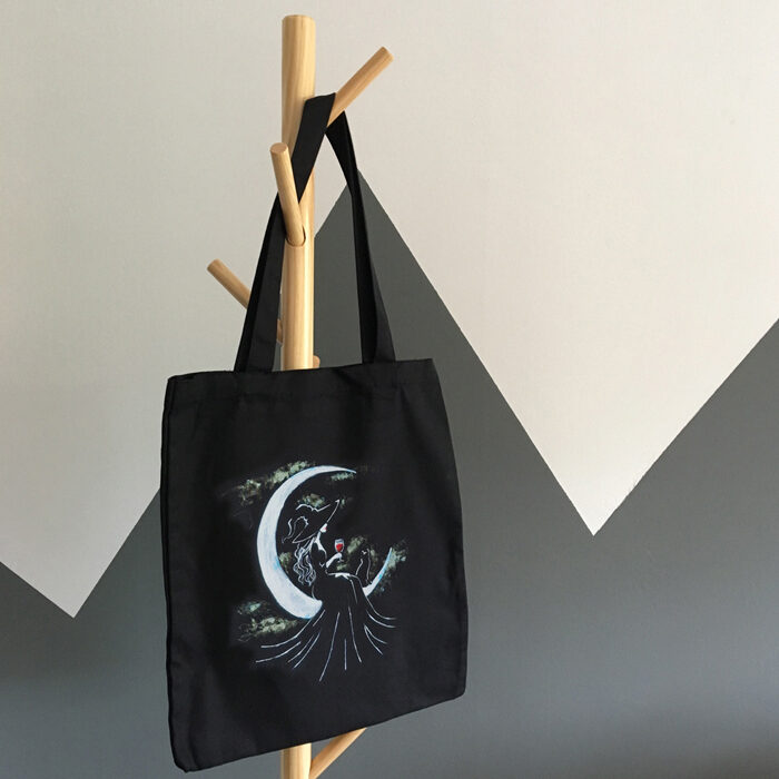 moon-witch-vamvakeri-tsanta-mayri2